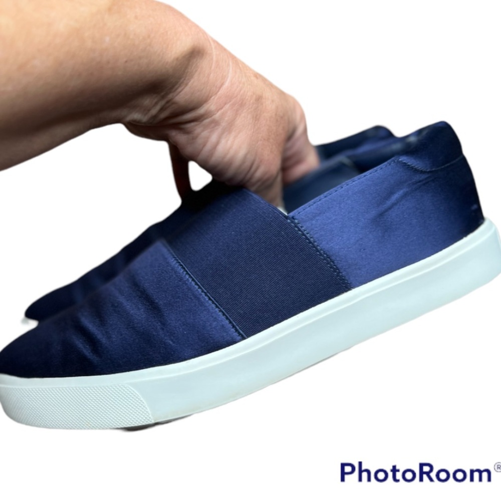 Vince Corbin Navy Blue Slip On Sneakers Size 7